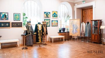 «Искусство ислама»: Кораны Ишми-ишана, платье жены Ризы Фахретдина и классические шамаили