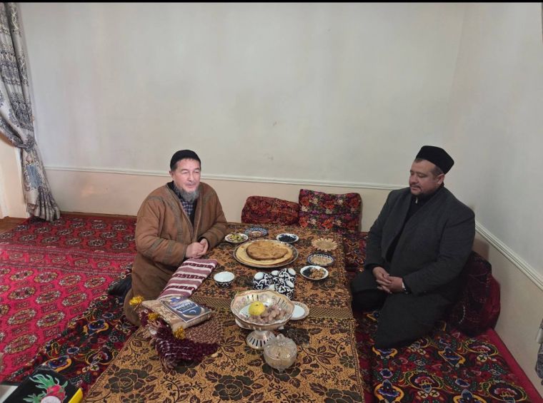 Faxriy ustozlar xotirlandi (foto)