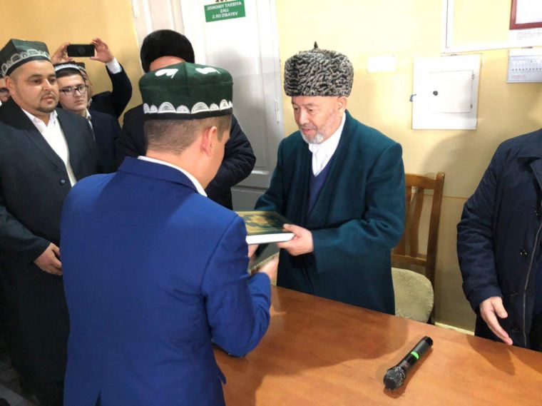 Muftiy hazratlari Urganchdagi madrasaning yangi binosi loyihasi bilan tanishdilar