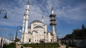 Первое богослужение в Соборной мечети Крыма пройдет 8 декабря