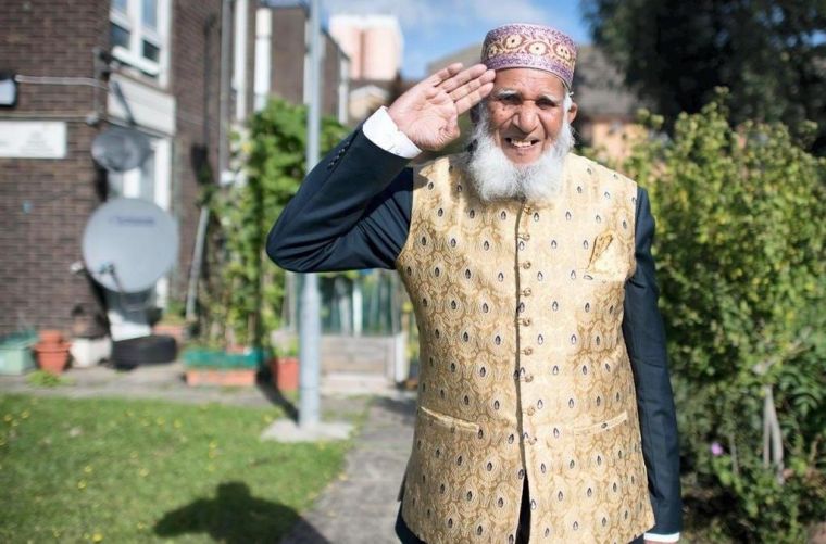 100 ёшли мусулмон Британия империясининг ордени билан тақдирланди
