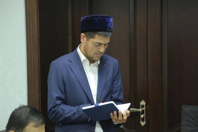 Диний идорада навбатдаги қабул: мурожаатлар, таклифлар, хайрли дуолар