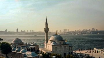 Почему на мечеть Кушконмаз в Стамбуле не садятся птицы?