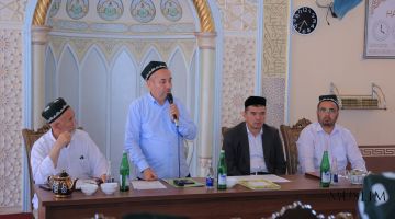 Чортоқ туманида мажлис бўлиб ўтди