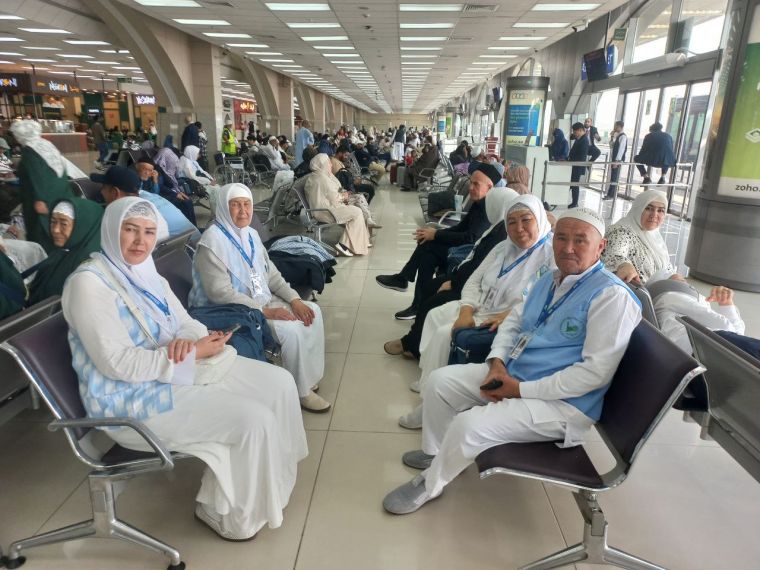 Умра зиёратчиси: “Сафаримиз ниҳоятда ҳузур-ҳаловатли ўтди”