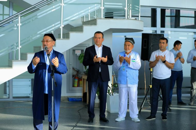 Surxondaryo hojilari muborak safarga yo'l oldi
