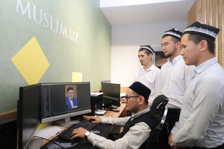 Talabalar malakaviy amaliyotda (fotolavha)