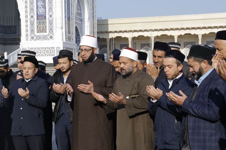 Диний таълим муассасаларида “Саҳиҳул Бухорий” хатми кутуб қилинди 