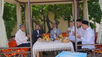 Faxriylar va marhum ulamolar oilalaridan xabar olindi