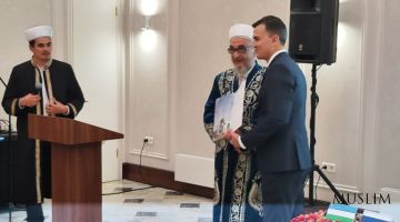 Узбекский дипломат стал полным кавалером мусульманских наград