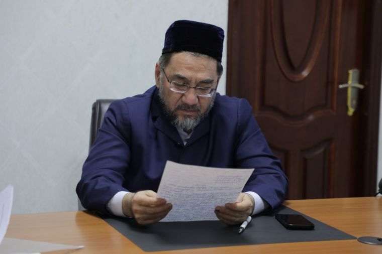 Были выслушаны обращения граждан и розданы подарки рамазана