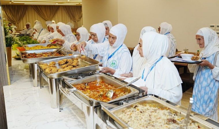 Зиёратчилар билан мулоқот қилиниб, шароитлар кўздан кечирилди