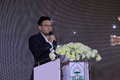  تم عقد إحتفال المولد الشريف وعيد المعلمين وعرض الكتب بشكل جيد