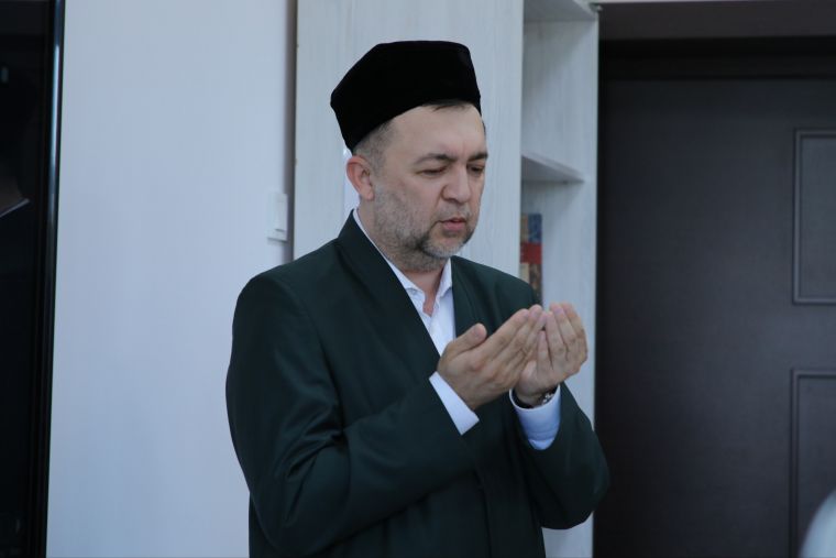 Бош имом “Хадичаи кубро” мадрасасида бўлди 