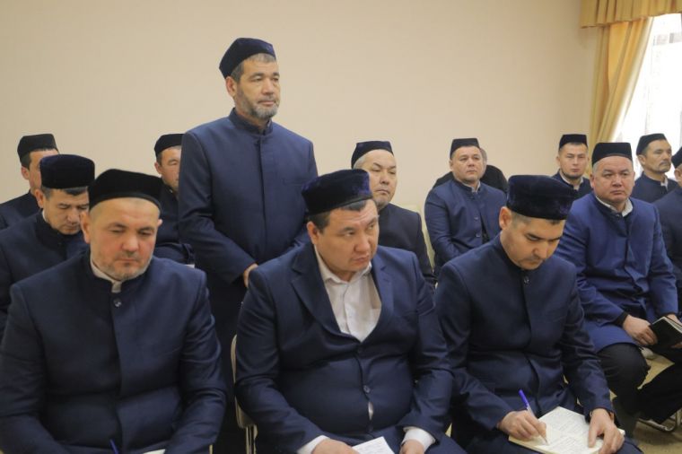 Қорақалпоғистонда диний соҳа вакиллари билан муҳим учрашув ўтказилди 