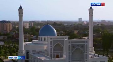 Праздничный намаз впервые прошёл в новой соборной мечети в Симферополе
