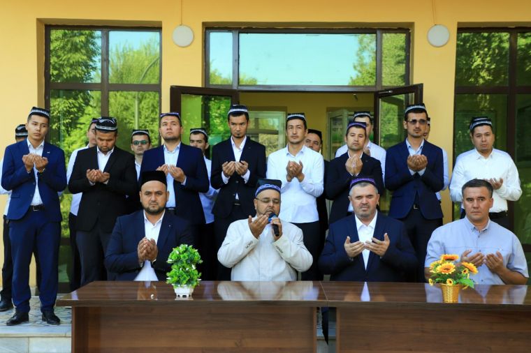 Diniy ta’lim muassasalarida yangi o‘quv yili boshlandi (fotolavha)