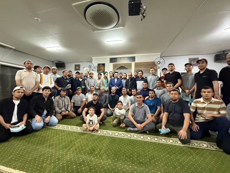 Zayniddin domla Eshonqulov Janubiy Koreyadagi vatandoshlar bilan uchrashdi