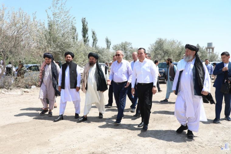 Afg‘onistonga insonparvarlik yordami: 183 tonna oziq-ovqat Balx viloyatiga yetkazildi