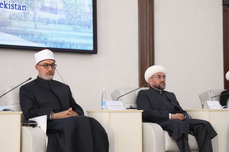 بدأ المؤتمر الدولي المخصص للتراث العلمي للإمام الترمذي