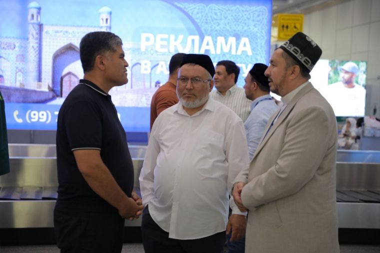 Fayzli hojilarni kutib olish lahzalari