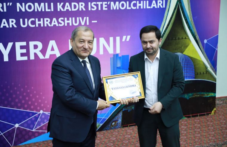 Bitiruvchi talabalar bilan ish beruvchi tashkilotlar uchrashuvi