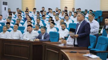 Имом-хатиблар иштирокида навбатдаги йиғилиш ўтказилди