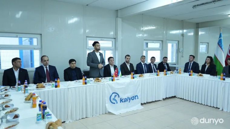 Ифтар вдали от Родины: дипломаты Узбекистана в Стамбуле организовали встречу с соотечественниками