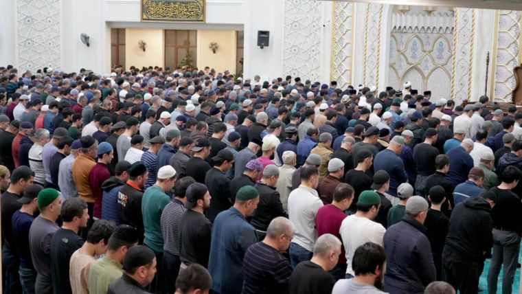 Рамазоннинг ғанимат дамлари ва зикрнинг фазилати (фотолавҳа)