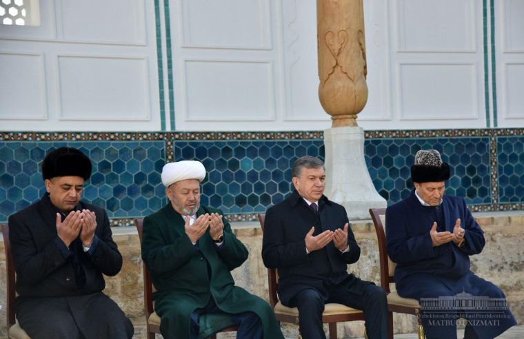 Davlatimiz rahbari Buxoroga tashrifni ziyoratdan boshladilar