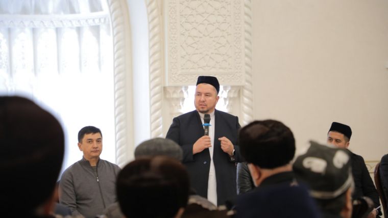 Ҳар бир хонадонга кириб бориляпти