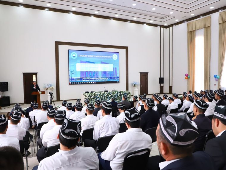 Muftiy hazratlarining qutlovi o‘qib eshittirildi