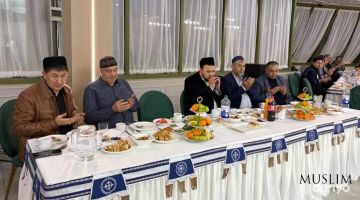 В Якутске прошёл ифтар для граждан Узбекистана под девизом «Рамазан - месяц милосердия и благодарности»