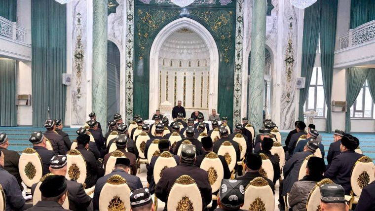 Имом-хатиблар фаолиятини такомиллаштириш бўйича семинар ўтказилди