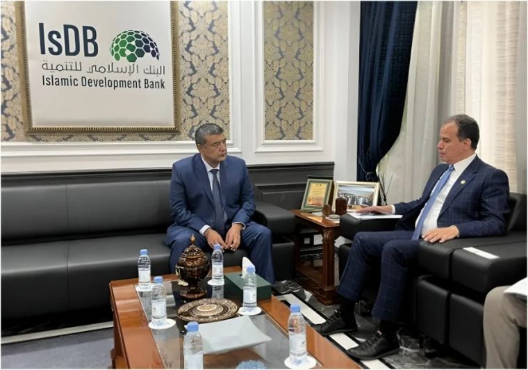 يوسع البنك الإسلامي للتنمية أنشطته في أوزبكستان
