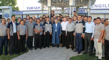 Муфтий ҳазрат Асака заводи ишчилари билан учрашди