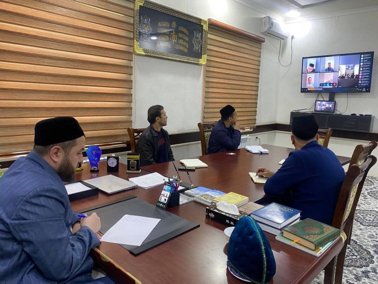 Навоий ва Наманган вилоятлари имомларга ҳуқуқий тавсиялар берилди