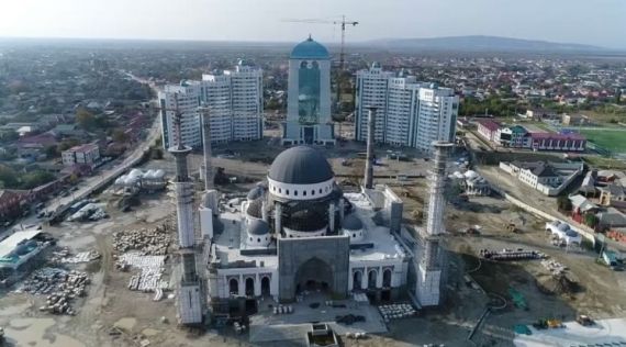 The mosque designed by Uzbek architects is being built in Chechen Republic