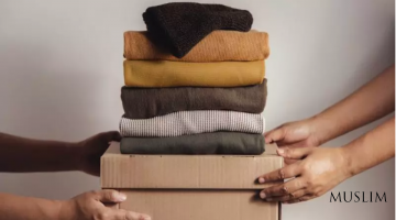 Эски кийимларни садақа қилиш