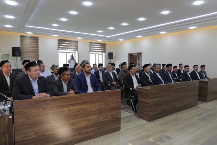 Olis hududdagi imomlar Diniy idora faoliyati bilan tanishdi (Foto+)