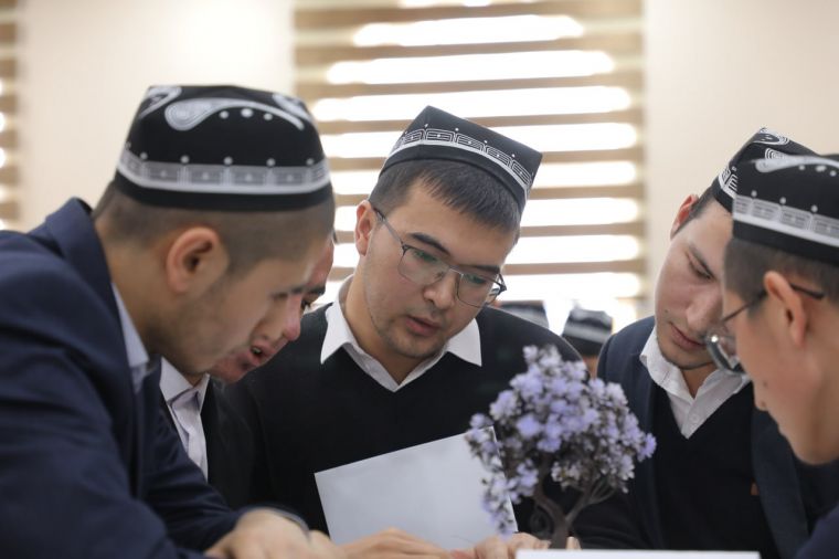 تم تحديد المتفوقين في اللغة العربية