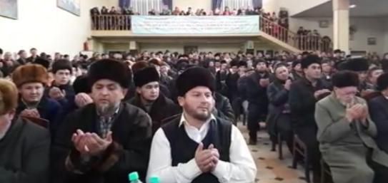 Қуръон мусобақасида Ақтўбе қурбонлари ҳақига дуо қилинмоқда