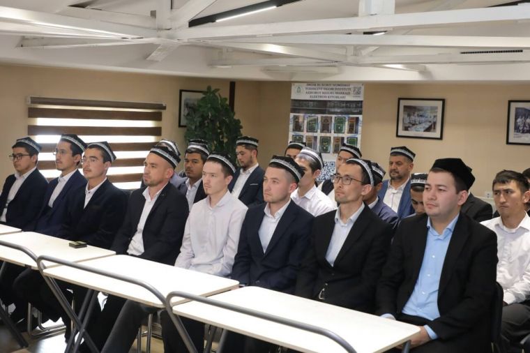 Тошкент ислом институти ва Кўкалдош мадрасаси талабалари ўзаро беллашди 