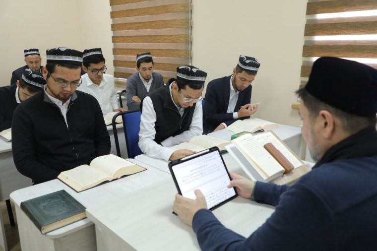 Diniy ta’lim muassasalarida xatmi kutublar boshlandi (fotolavha)