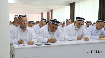 Сирдарё имом-хатиблари иштирокида таҳлилий йиғилиш ўтказилди