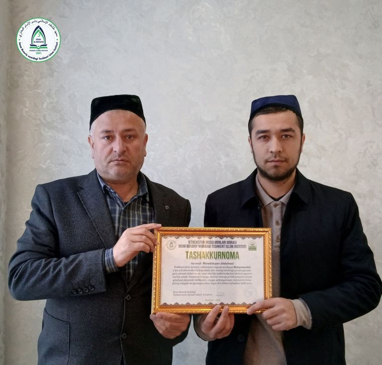 Фарзанди таълимига эътиборли ота-оналар эътироф этилди (фото+)