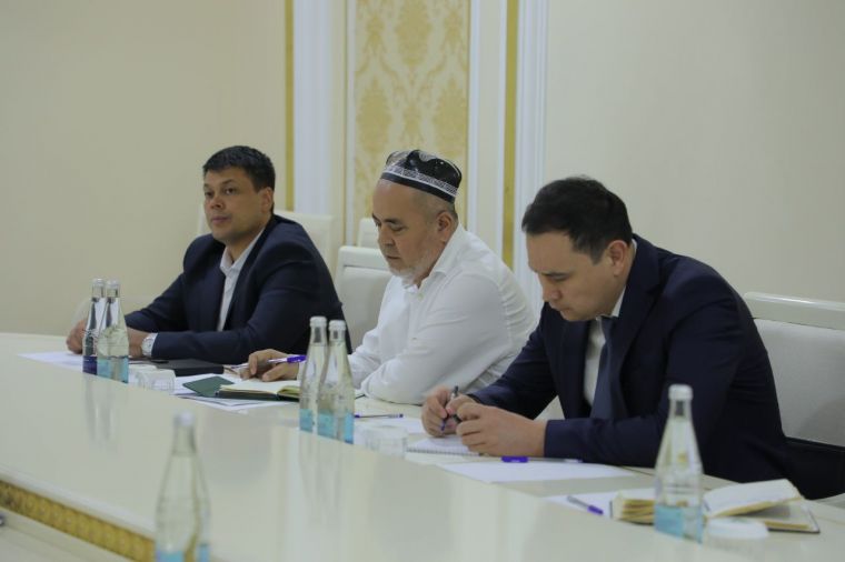 “Вақф” фондини ривожлантиришга доир вазифалар муҳокама қилинди 