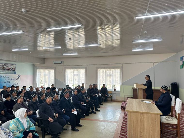 Диний соҳа олдидаги вазифалар муҳокама этилди