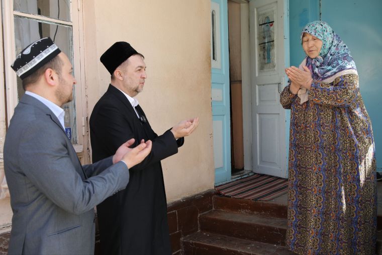 Ehsonlar davom etmoqda