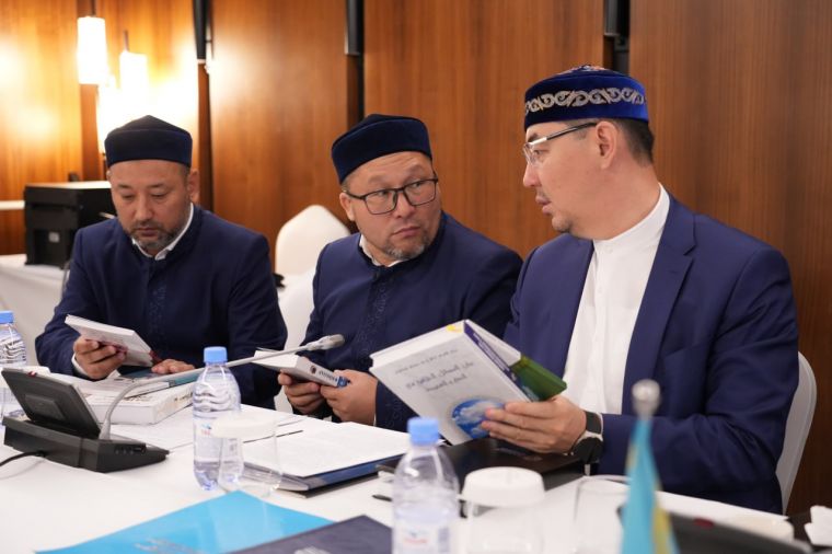 FATVO HAY’ATI MAJLISIDA ZAMONAVIY MASALALAR MUHOKAMA QILINDI